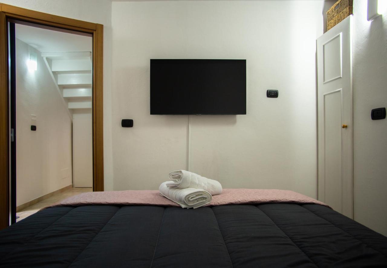 Casa Colombo - The Fab Stay Brindisi Extérieur photo