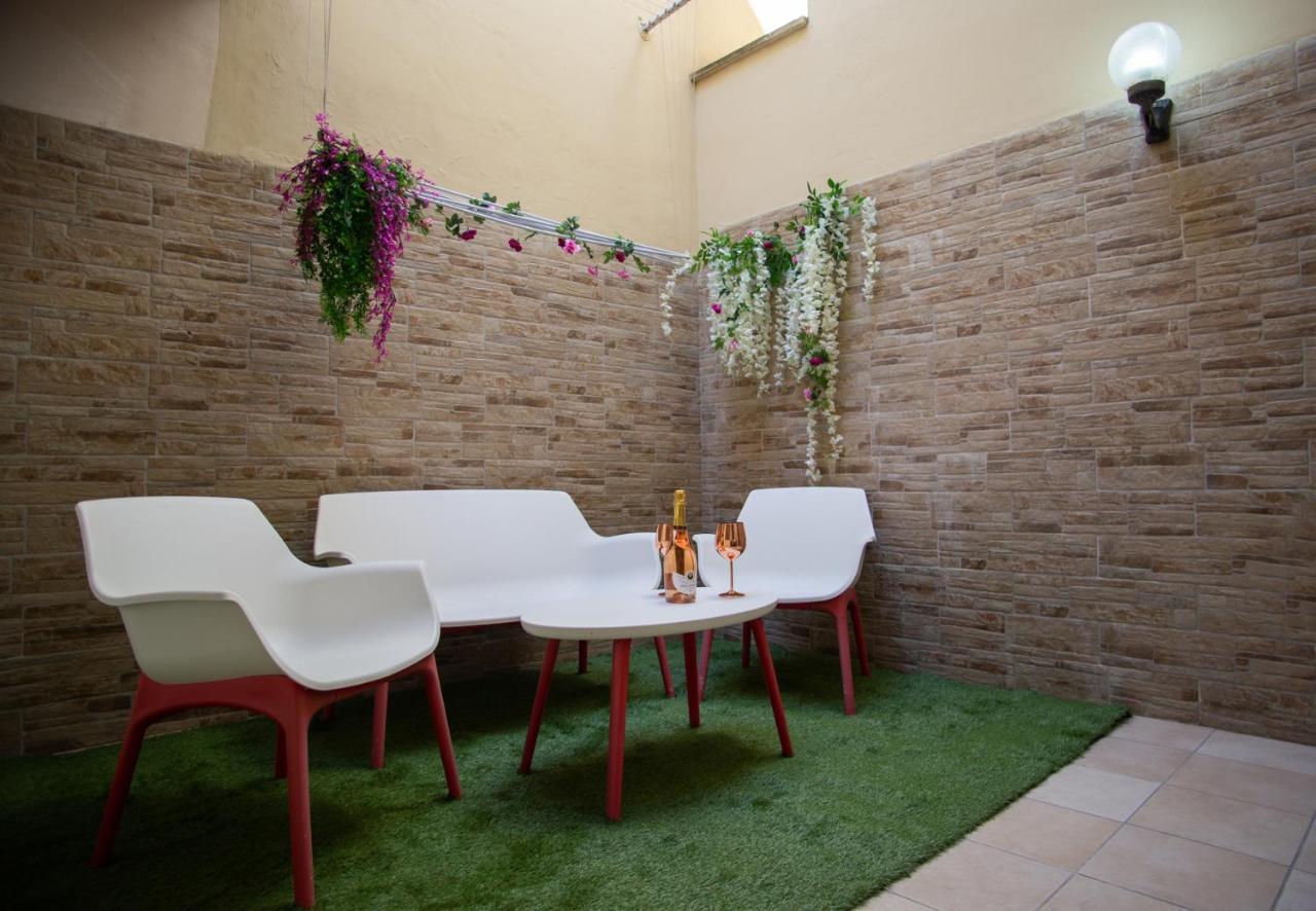 Casa Colombo - The Fab Stay Brindisi Extérieur photo